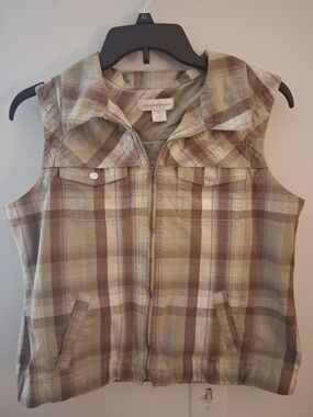 Christopher & Banks Plaid Zip-Front Sleeveless Vest in Brown/Green